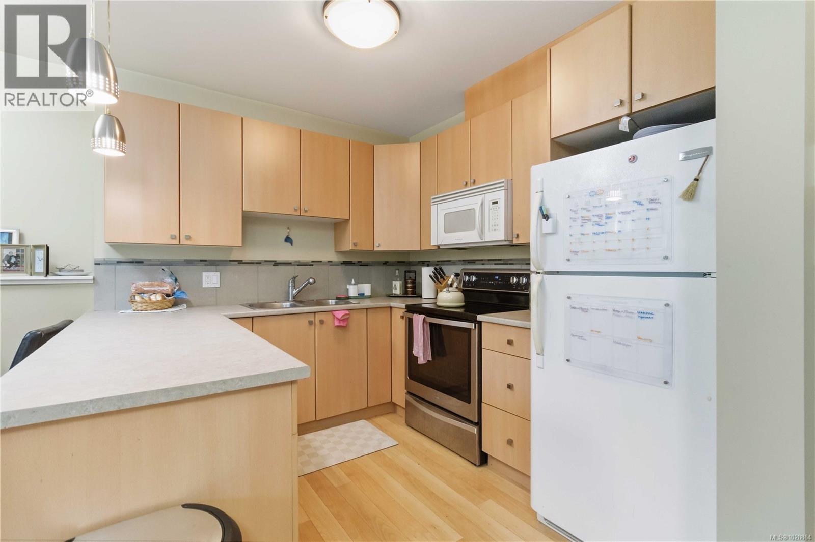  1796 Denman Street, Victoria