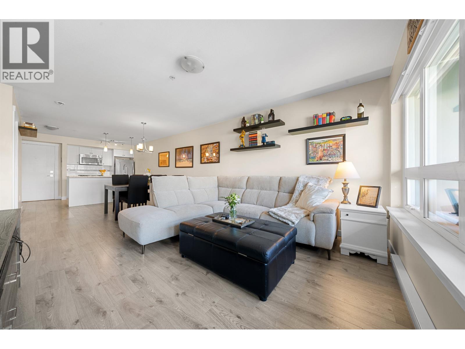 #208-4815 55B Street, Delta