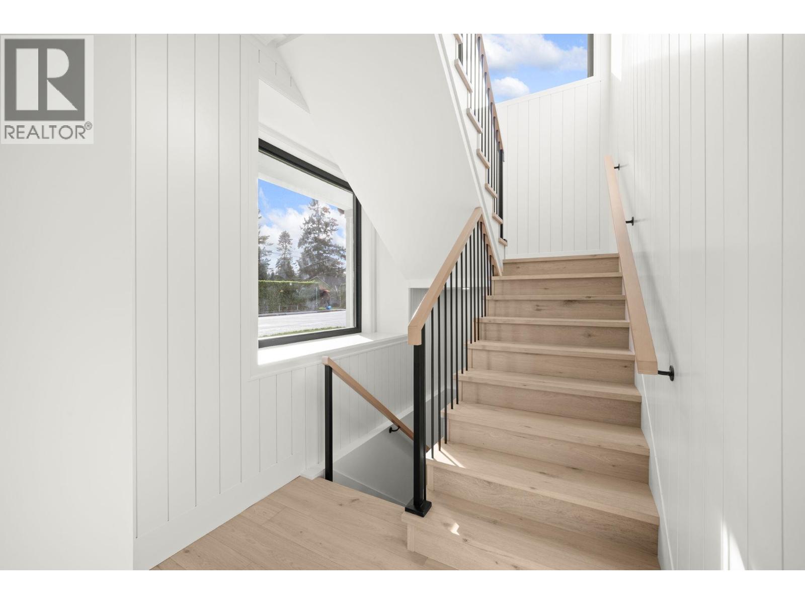 1204 STELLERS JAY Place, Tsawwassen