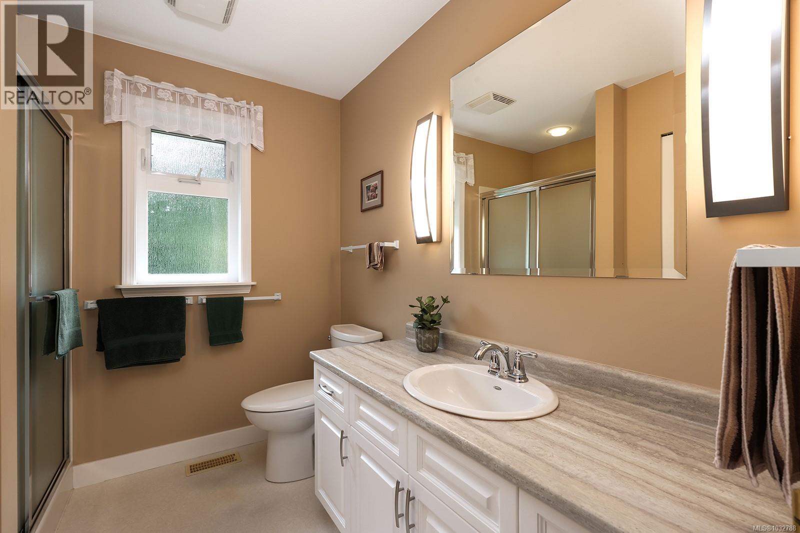 4240 BRIARDALE RD - 22