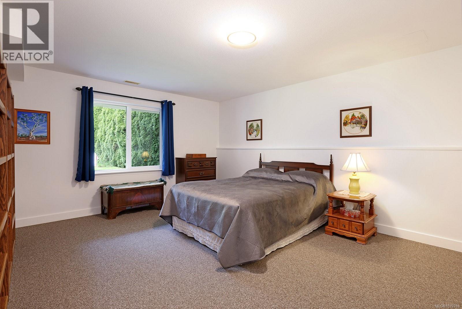 4240 BRIARDALE RD - 34