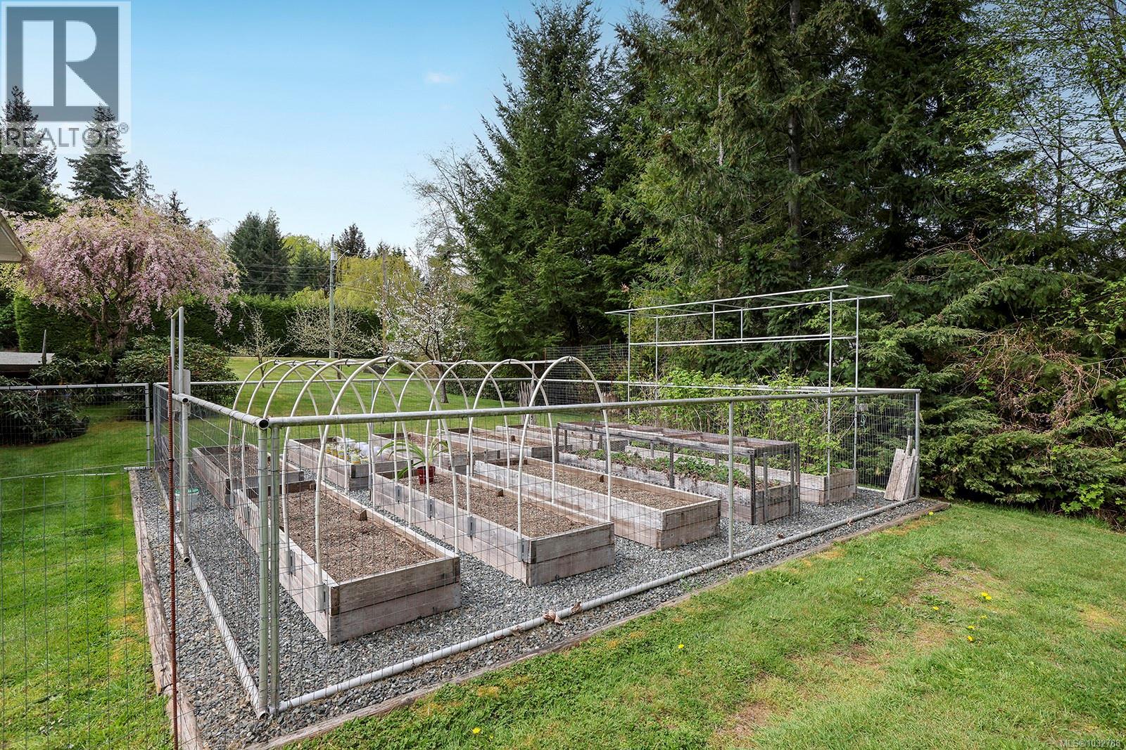 4240 BRIARDALE RD - 41