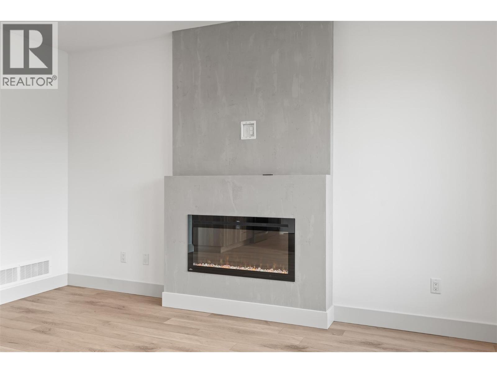#101 2345 Patterson Avenue - 11