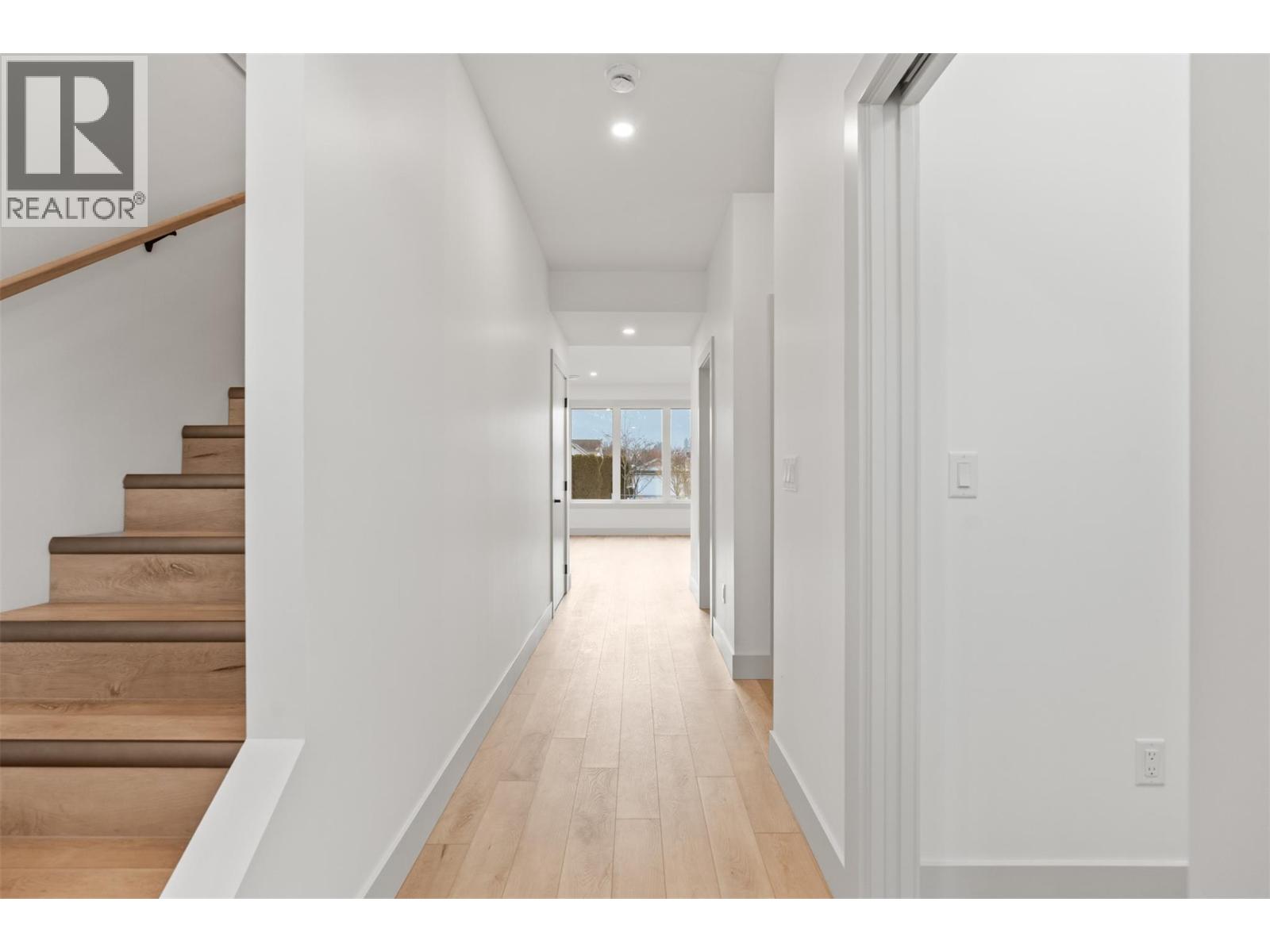 #101 2345 Patterson Avenue - 8