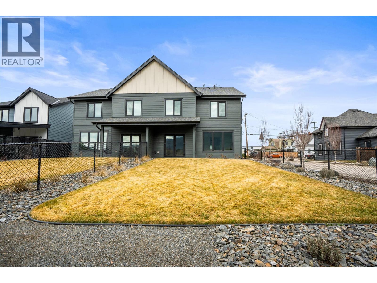 #101 2345 Patterson Avenue - 44