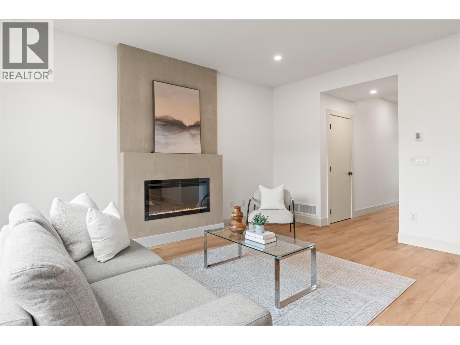 #102 2345 Patterson Avenue - 14