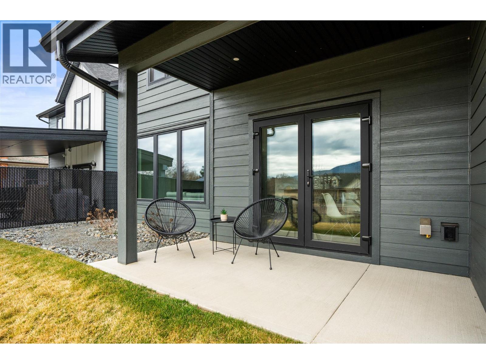 #102 2345 Patterson Avenue - 37