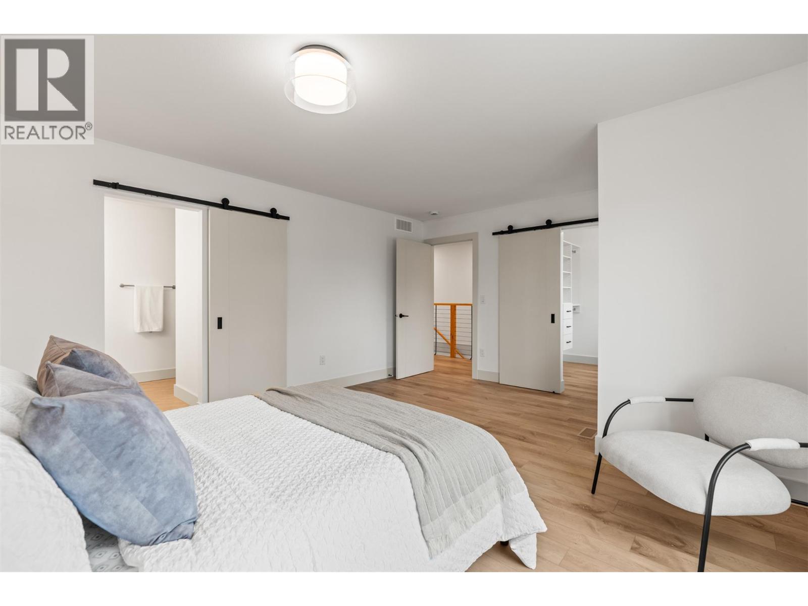 #102 2345 Patterson Avenue - 34