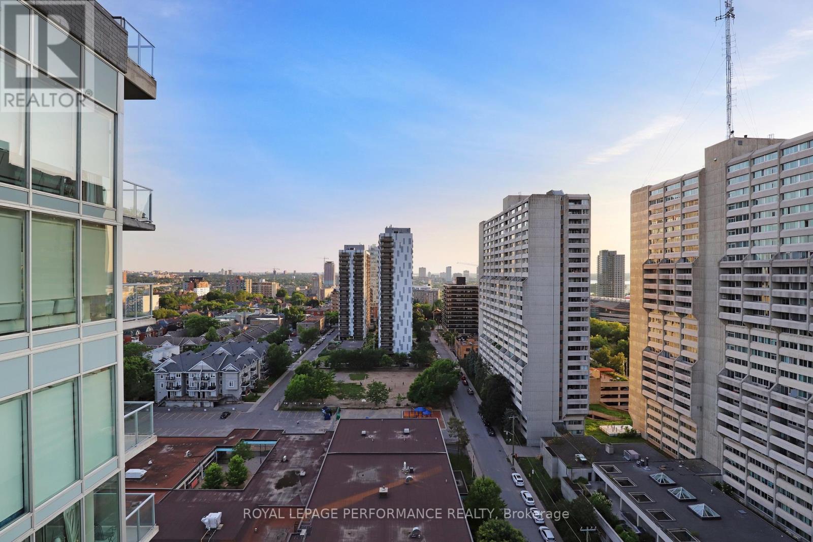 #1603 255 BAY STREET - 32