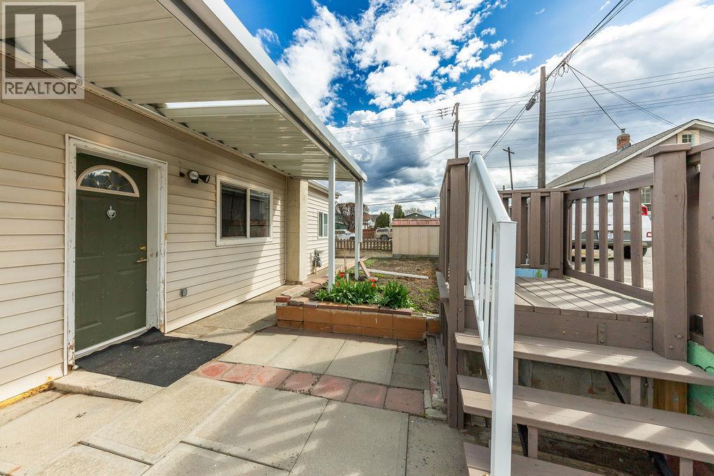 867 COLUMBIA Street - 39