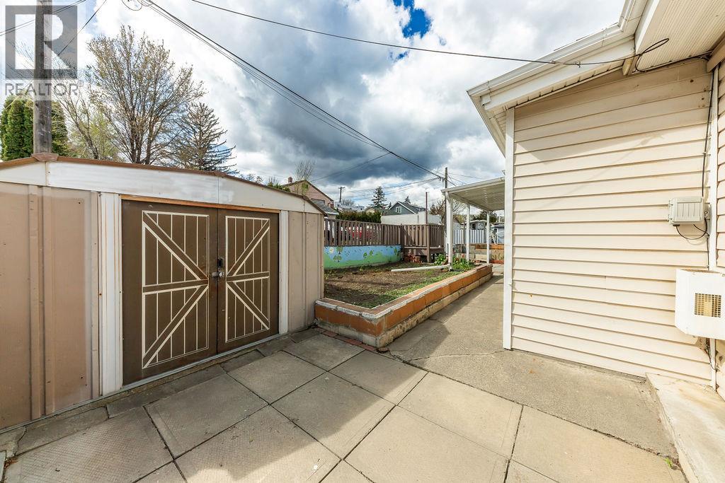 867 COLUMBIA Street - 42