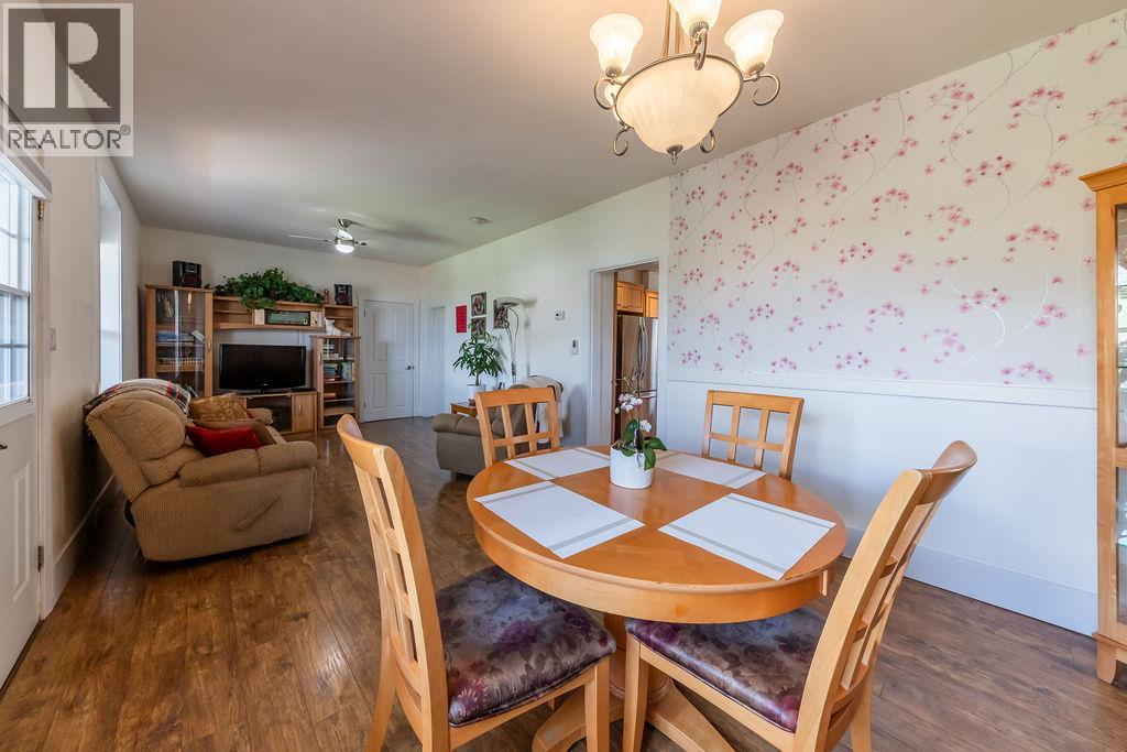 867 COLUMBIA Street - 21