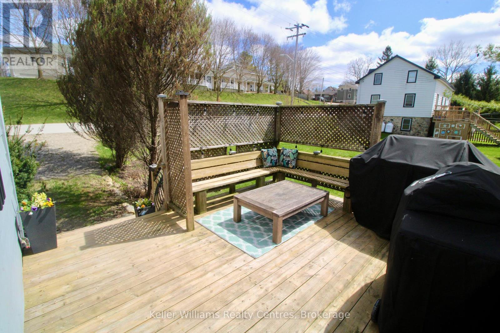 714 QUEEN STREET, West Grey (Neustadt), Ontario, N0G2M0 — Photo 5