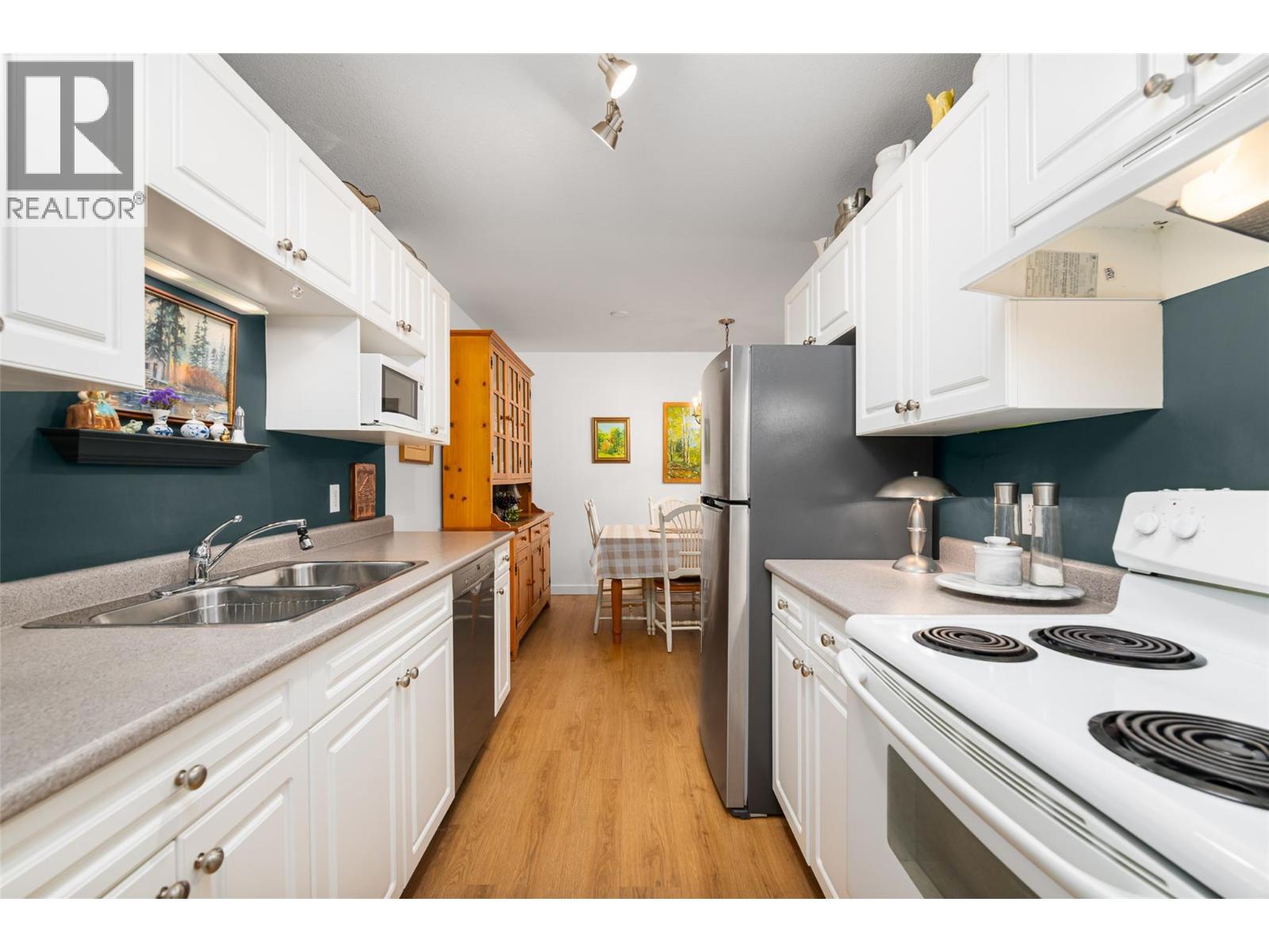 914 Vancouver Street Unit# 403 — photo 8