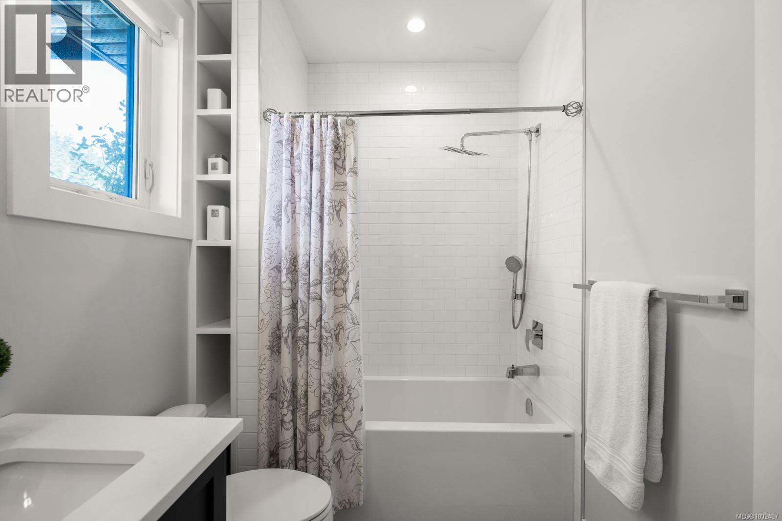  7235 Spar Tree Way, Sooke