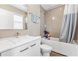 23 1938 North Parallel Road, Abbotsford, BC V3G2C6 Photo 25