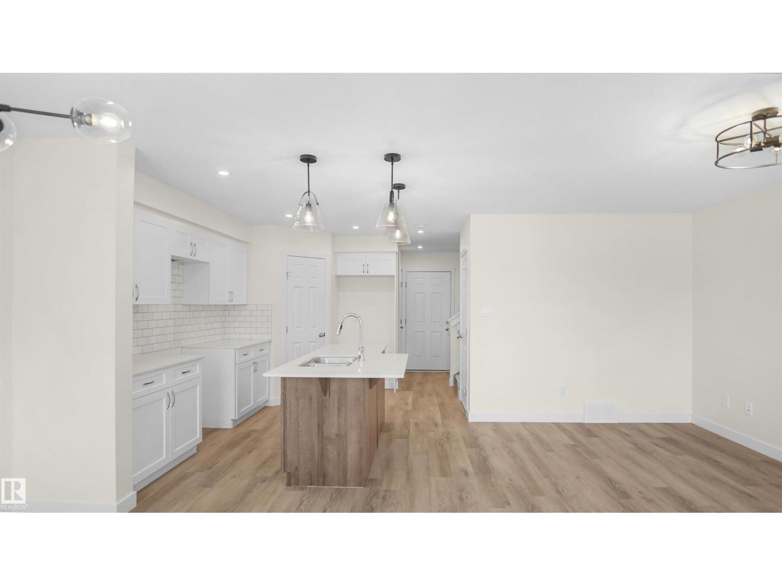 8901 Carson WY SW, Edmonton