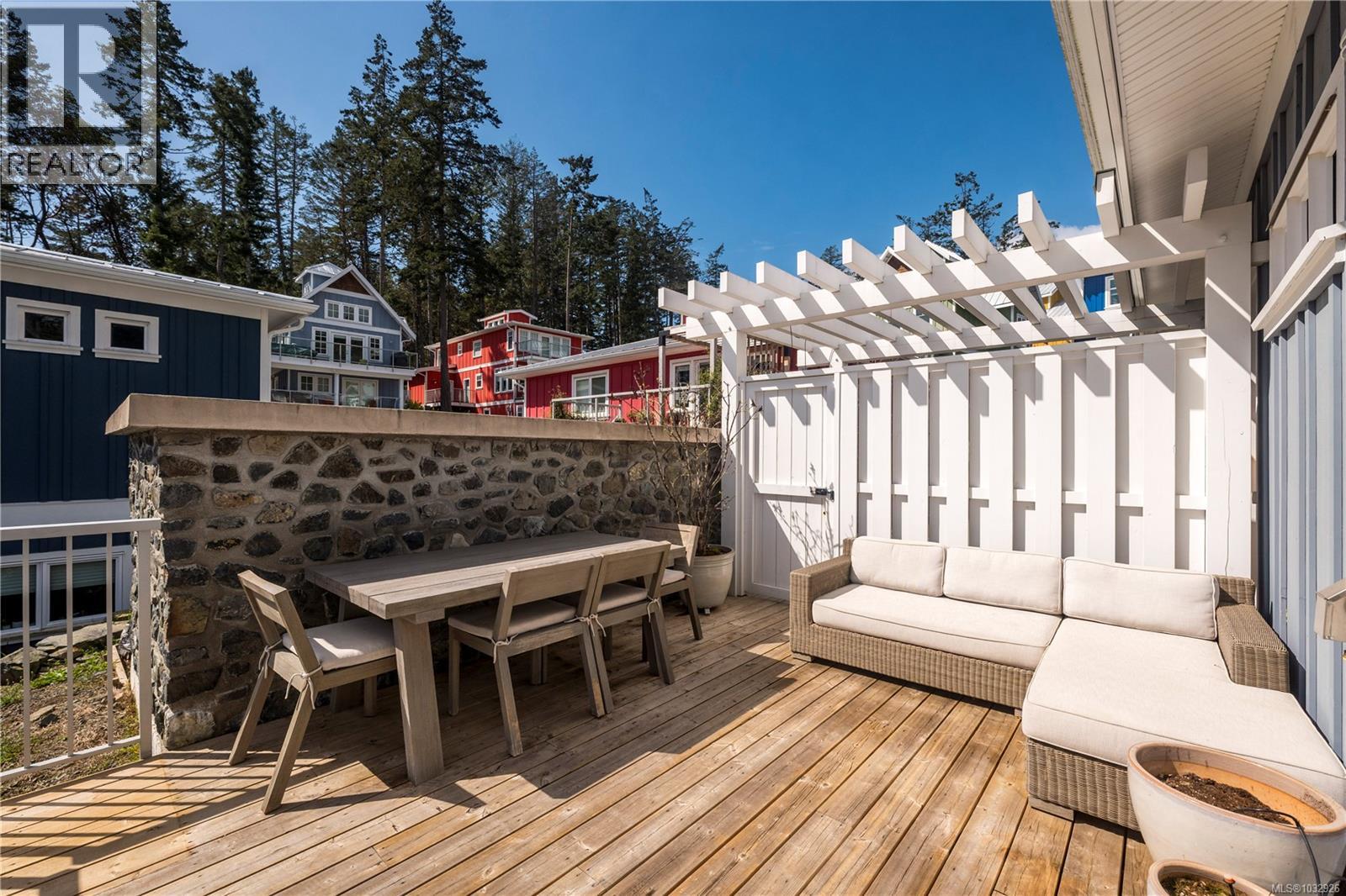 133 Hilltop Cres - 16
