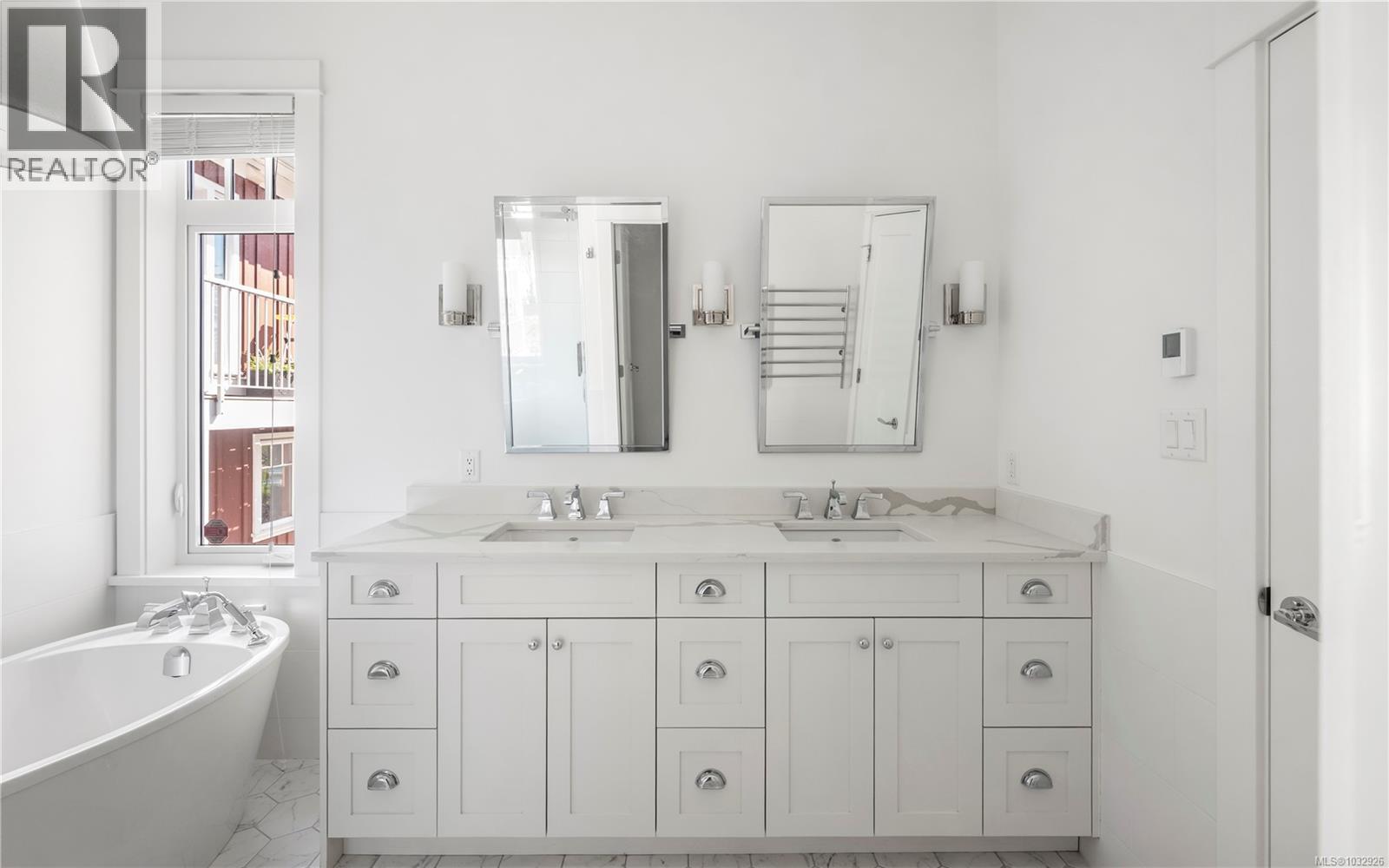 133 Hilltop Cres - 27