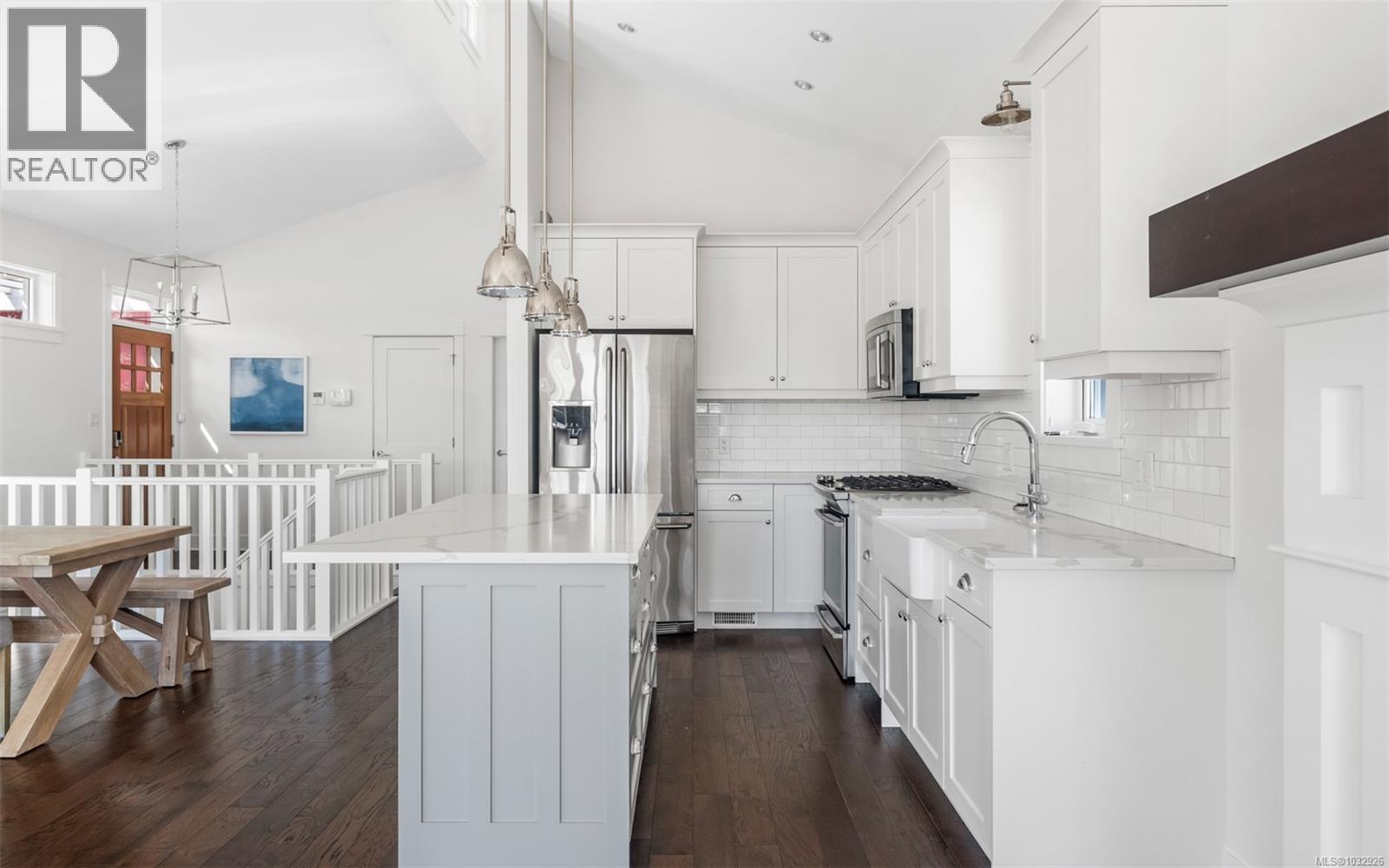 133 Hilltop Cres - 42