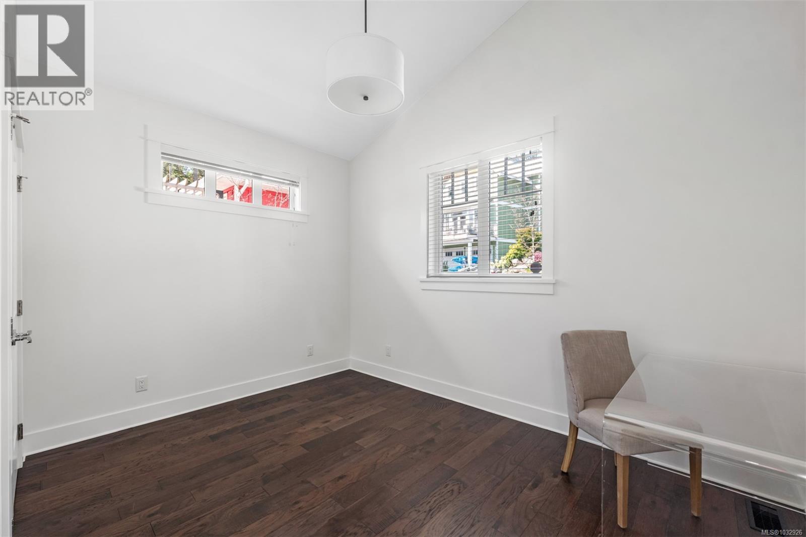 133 Hilltop Cres - 54