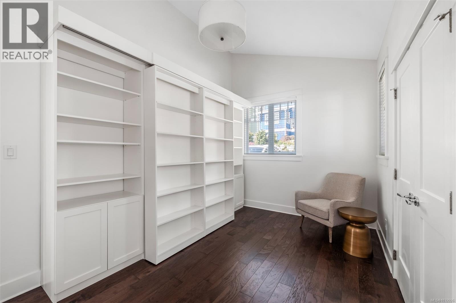 133 Hilltop Cres - 56