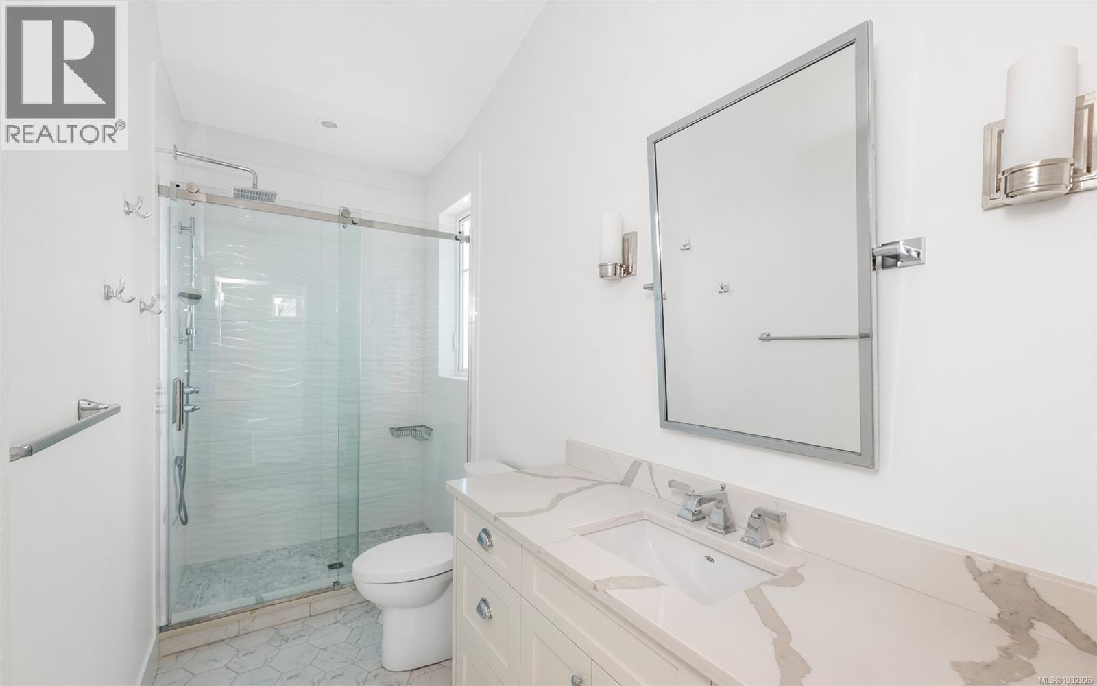 133 Hilltop Cres - 57
