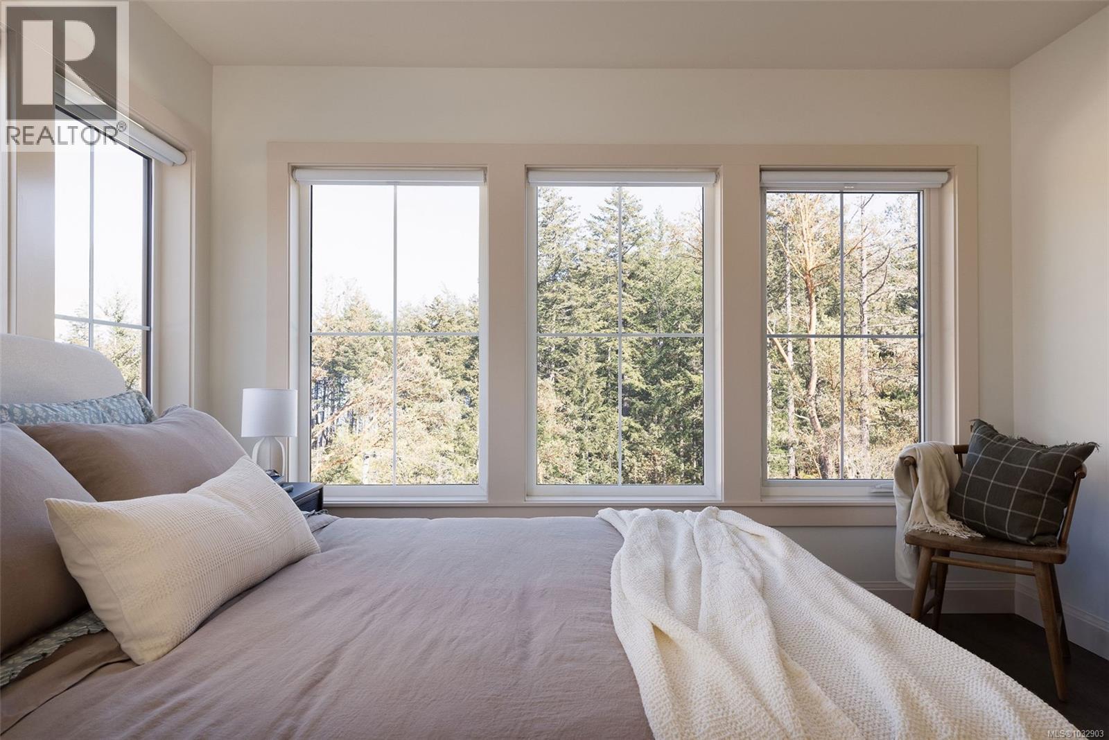  3522 Greystone Close, Langford