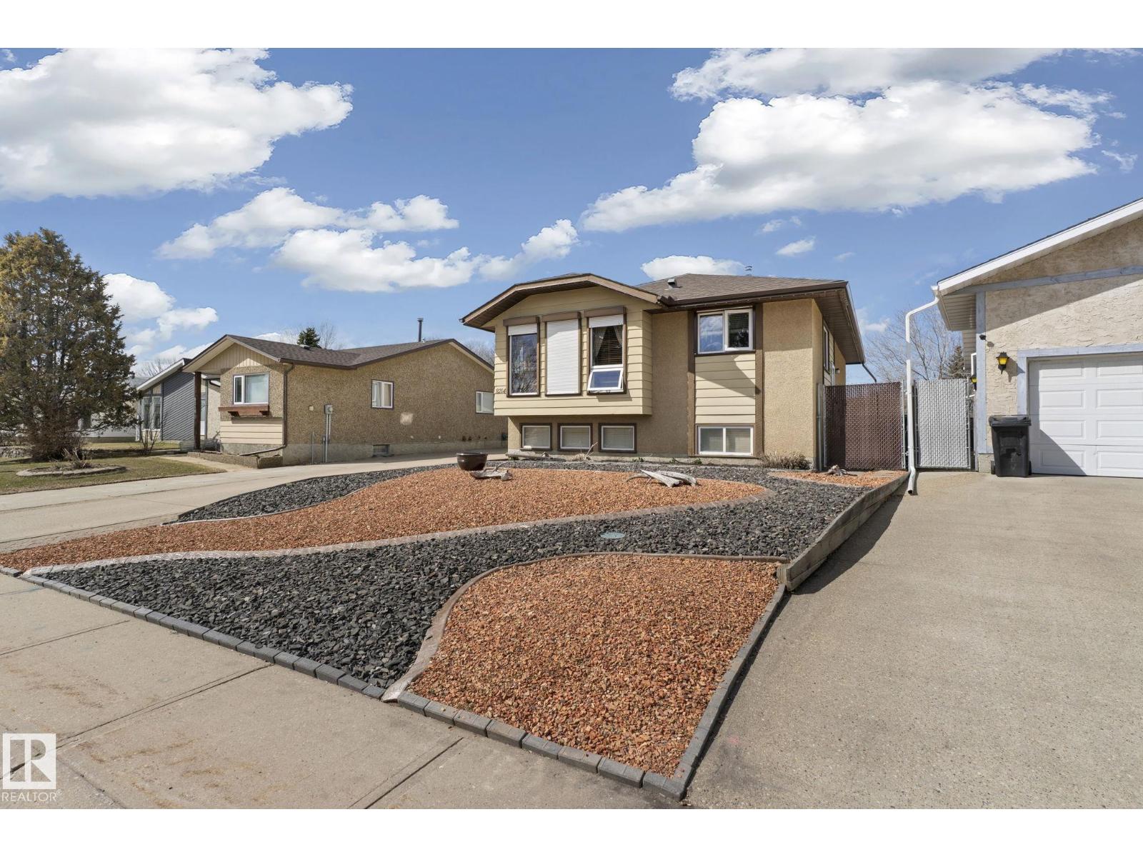 8214 93 AV, Fort Saskatchewan