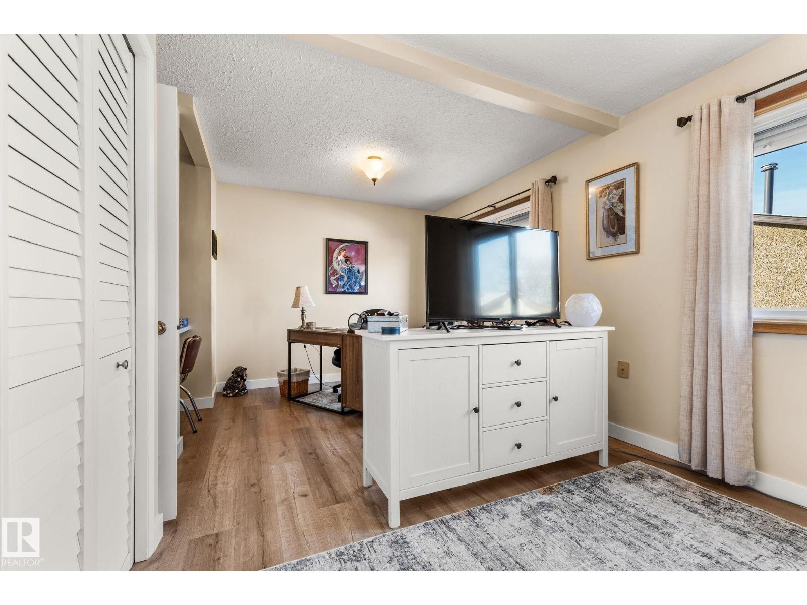 8214 93 AV, Fort Saskatchewan