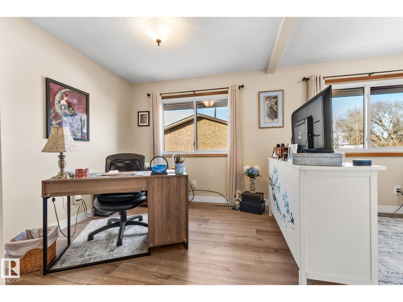 8214 93 AV, Fort Saskatchewan