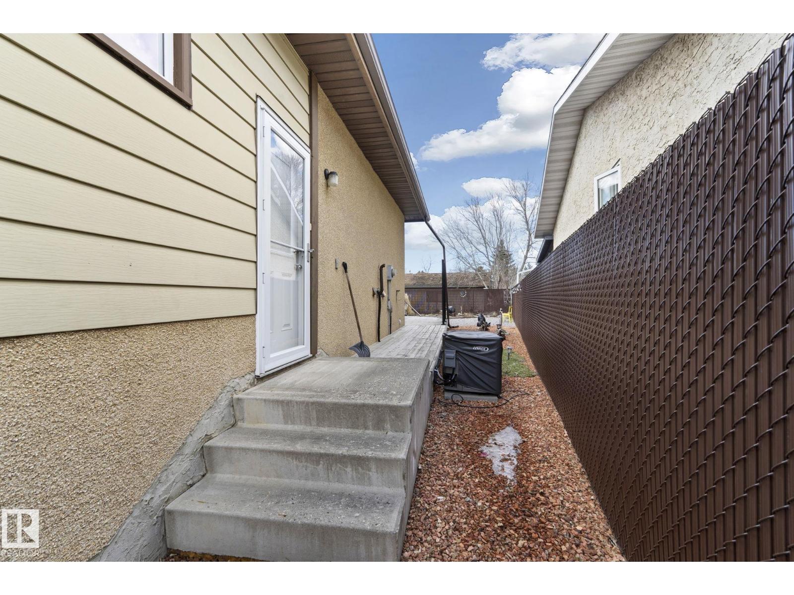 8214 93 AV, Fort Saskatchewan