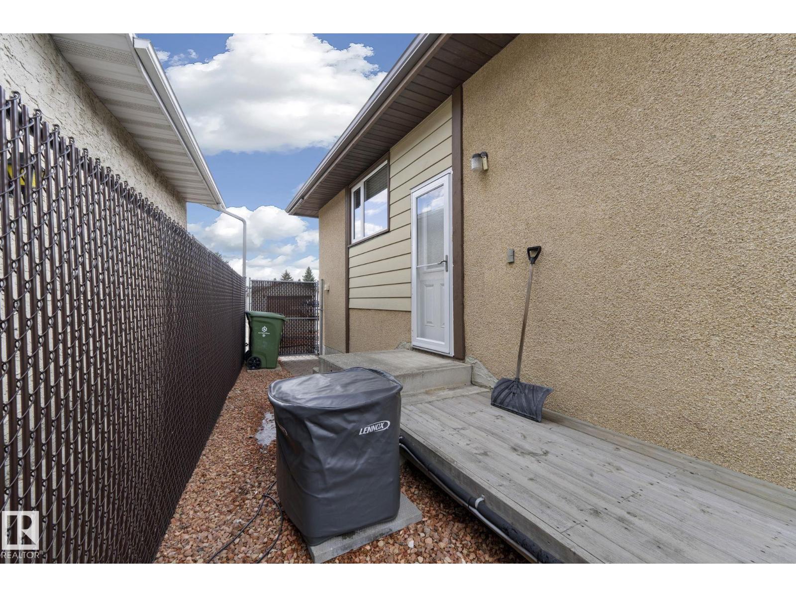 8214 93 AV, Fort Saskatchewan