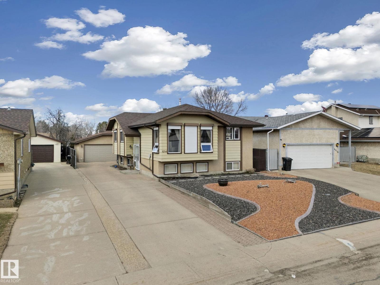 8214 93 AV, Fort Saskatchewan