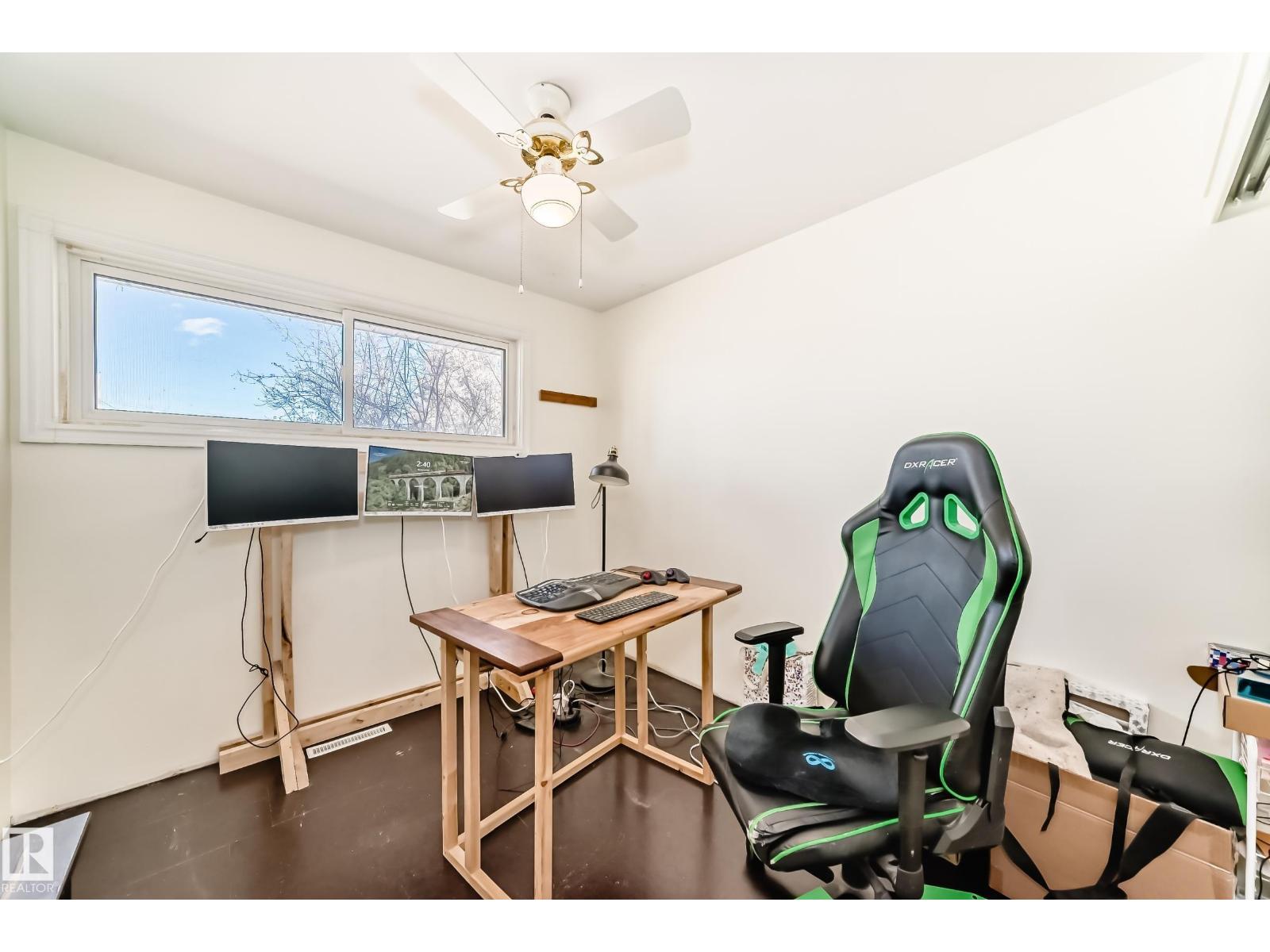 10923 136 AV NW, Edmonton