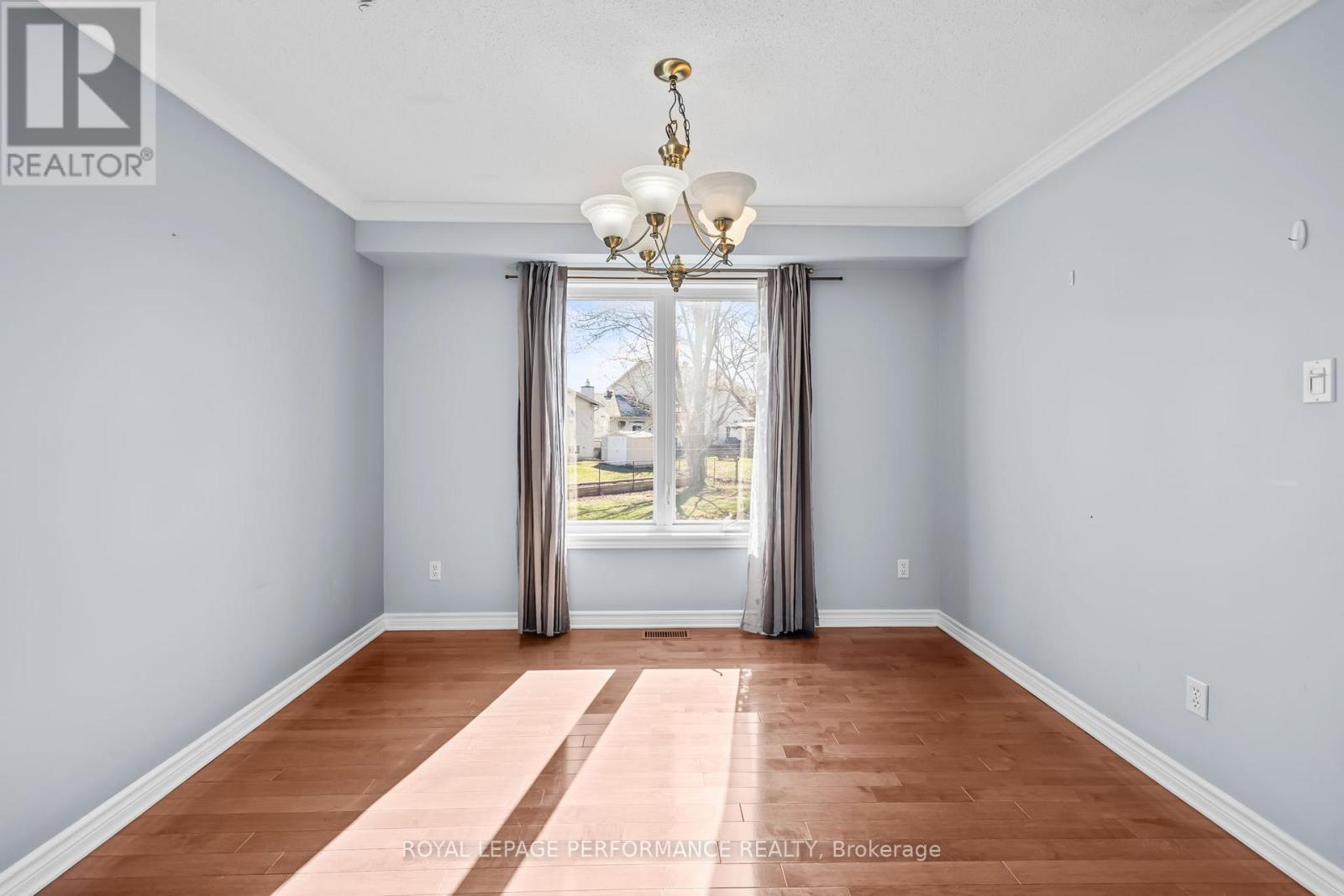 54 LAPOINTE BOULEVARD - 14
