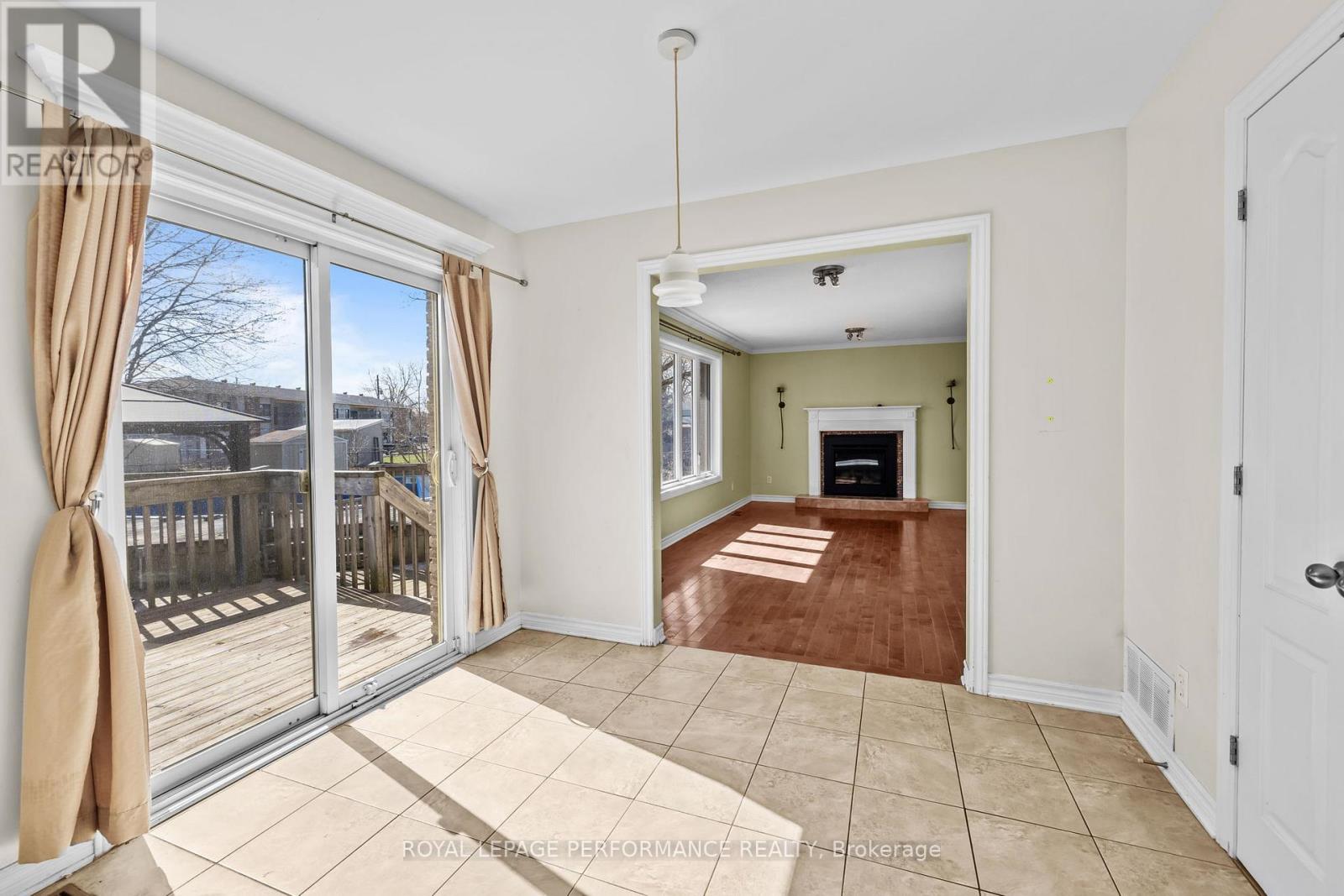 54 LAPOINTE BOULEVARD - 20