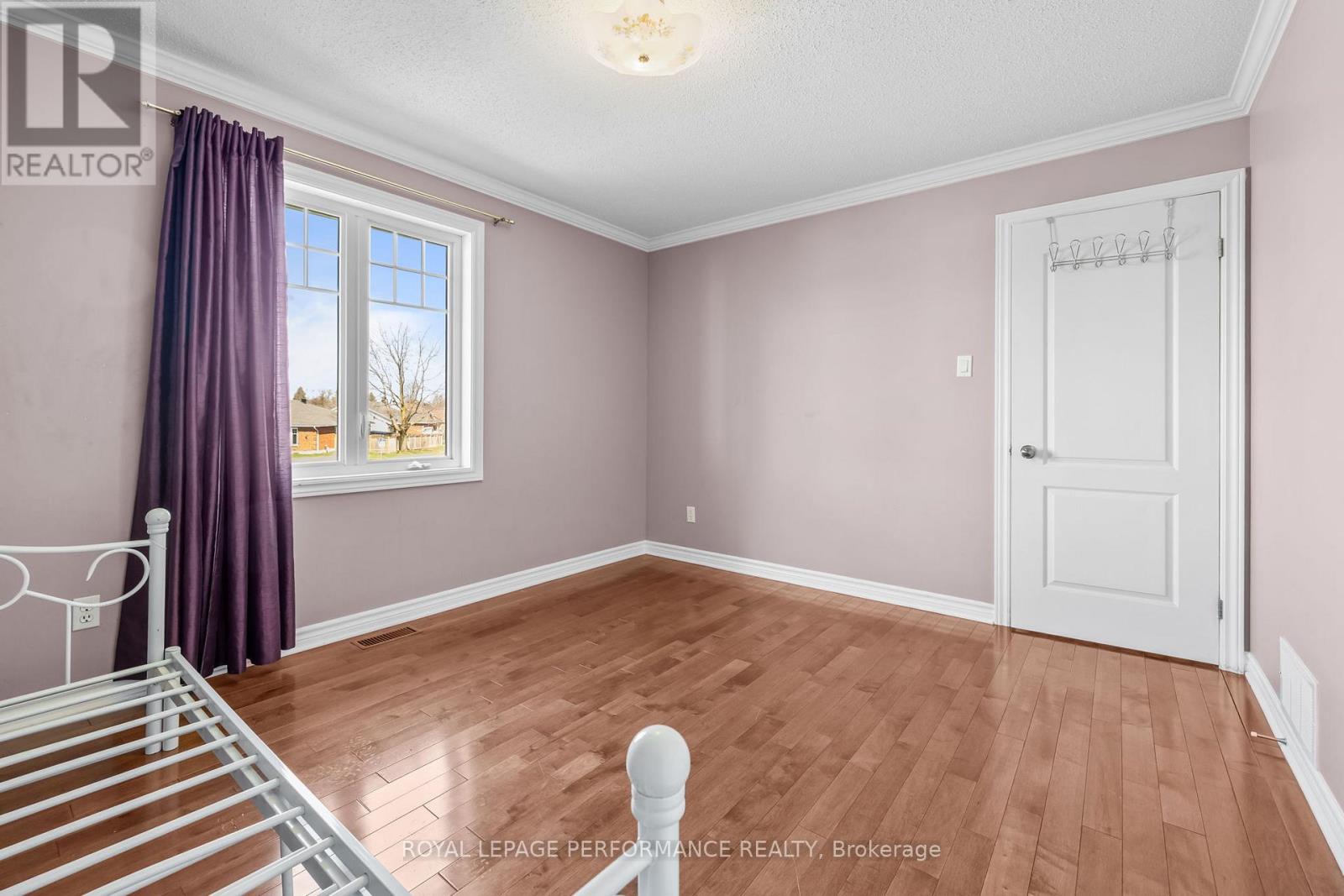 54 LAPOINTE BOULEVARD - 34