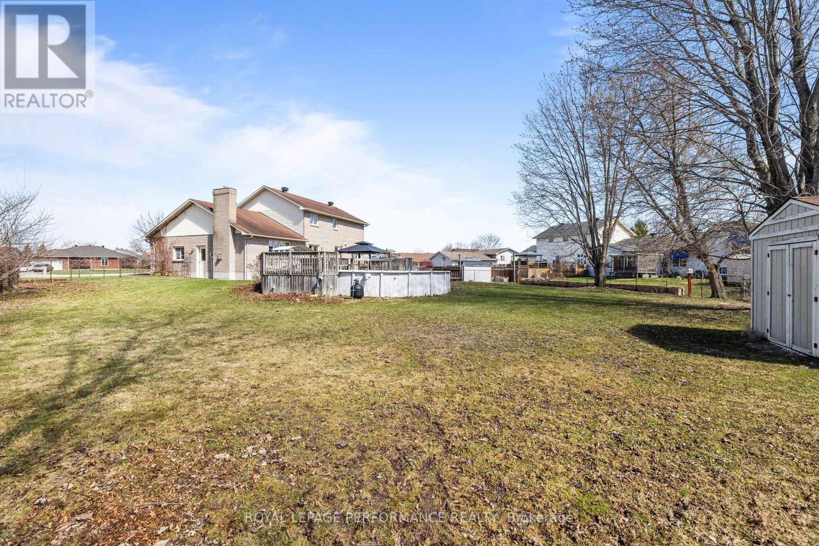 54 LAPOINTE BOULEVARD - 38