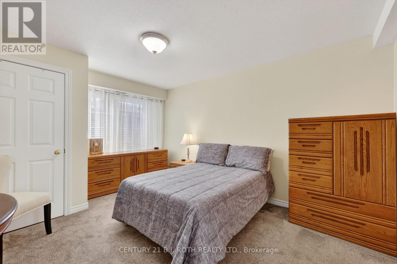 #116 49 JACOBS TERRACE - 23