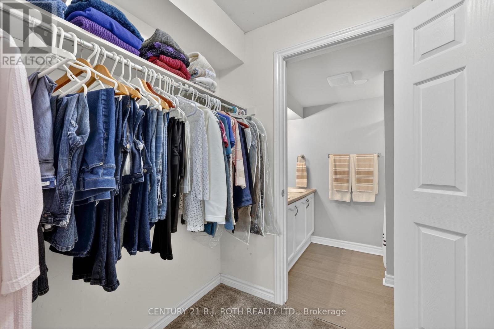 #116 49 JACOBS TERRACE - 25