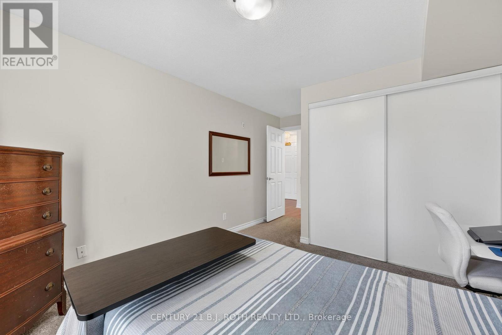 #116 49 JACOBS TERRACE - 30