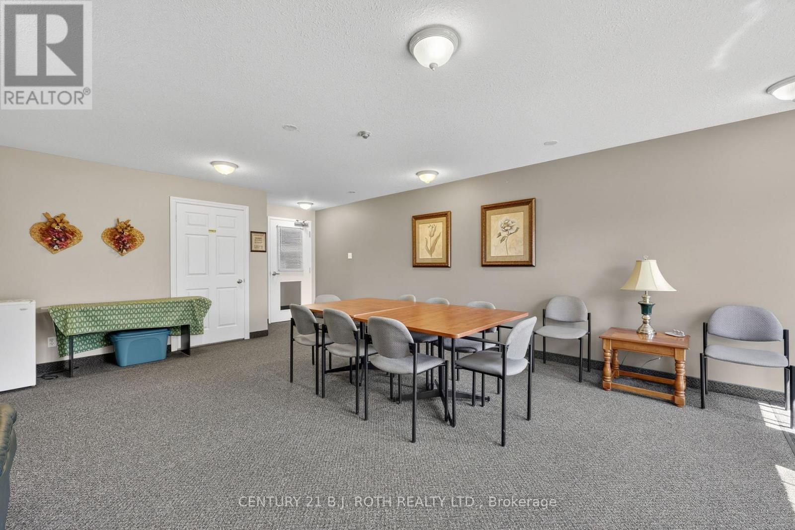 #116 49 JACOBS TERRACE - 40