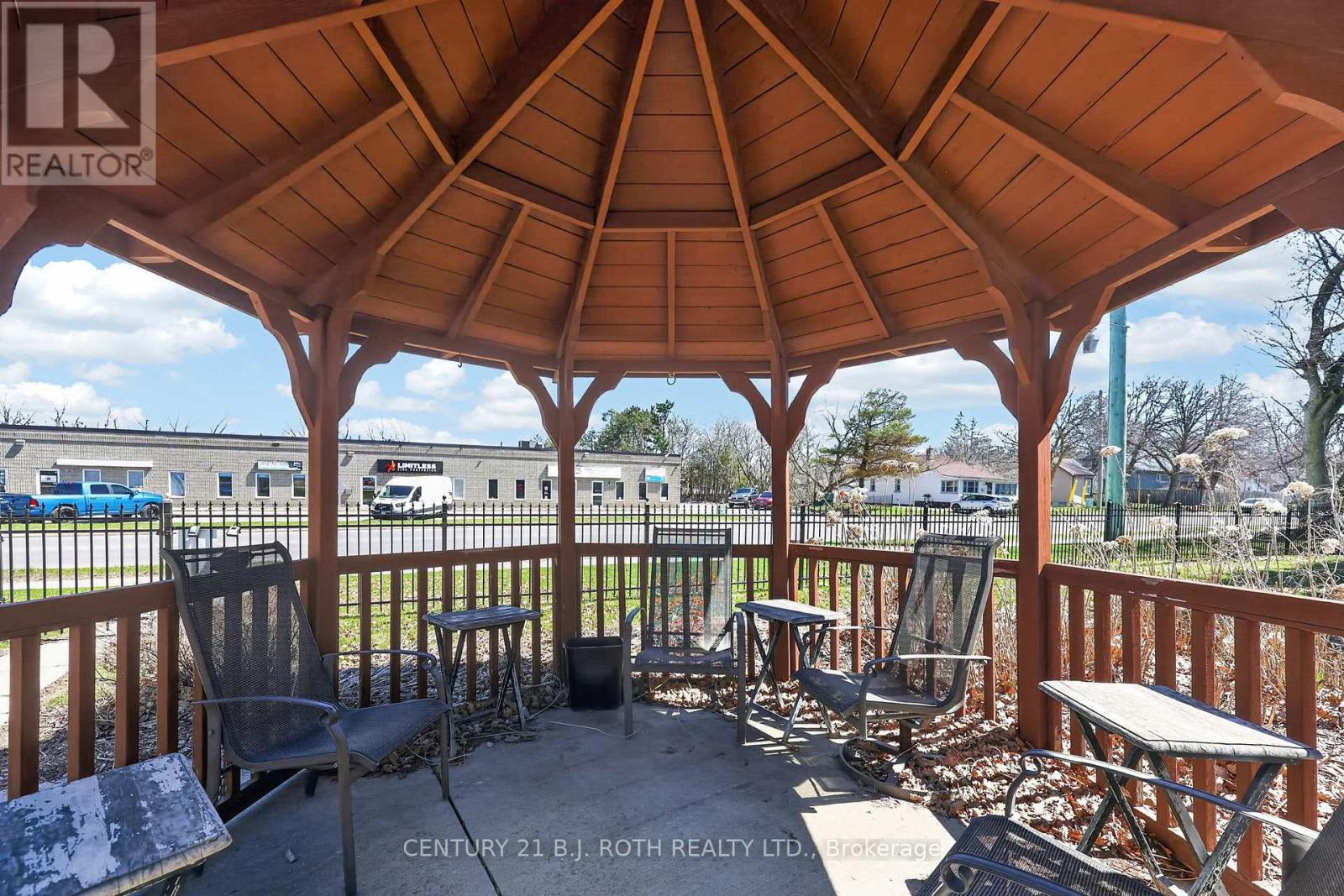 #116 49 JACOBS TERRACE - 41