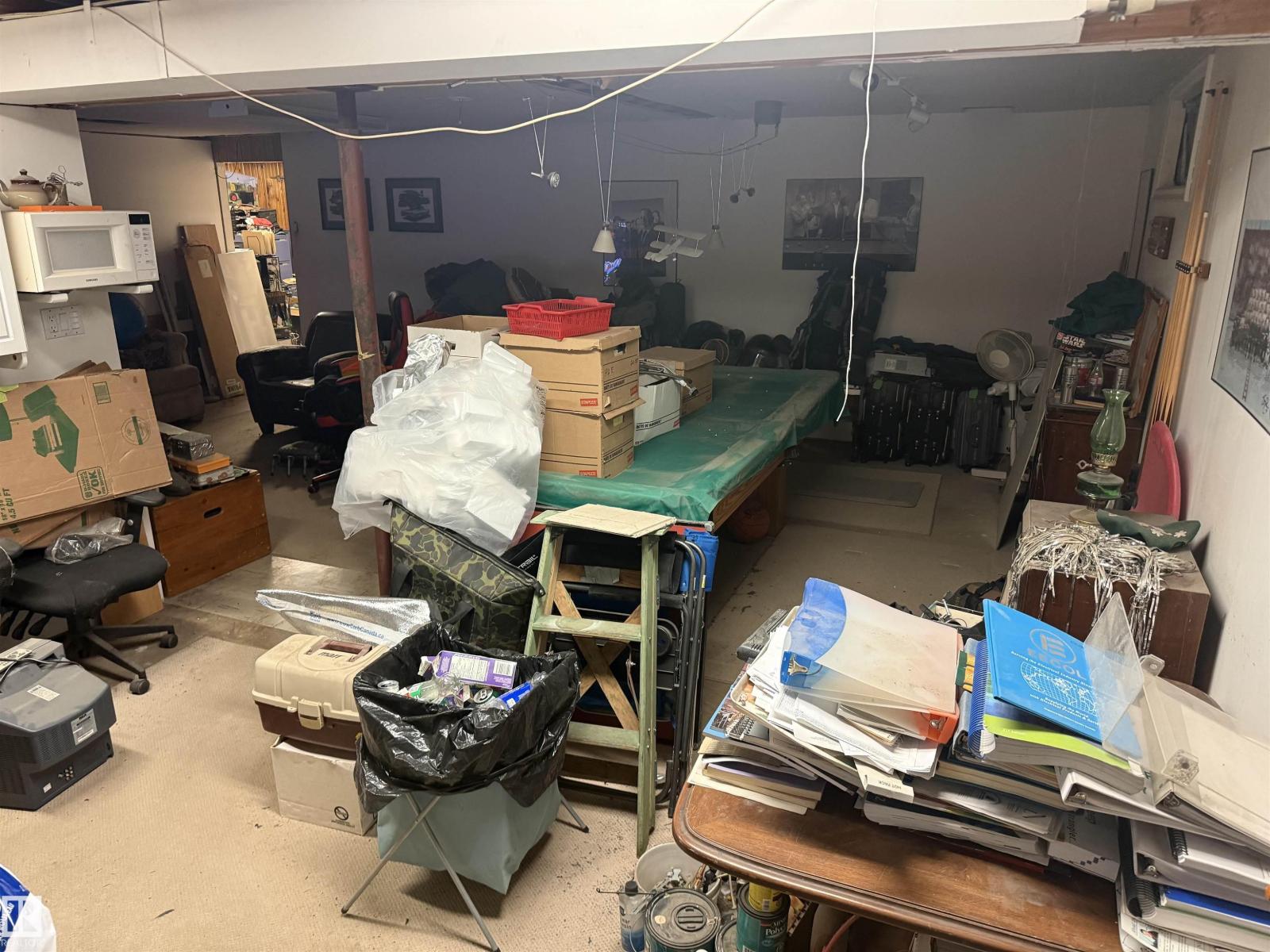 9216 169 ST NW, Edmonton