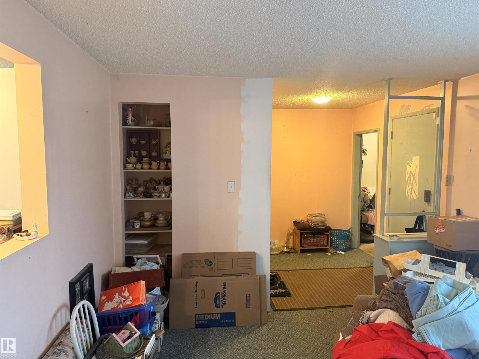 9216 169 ST NW, Edmonton