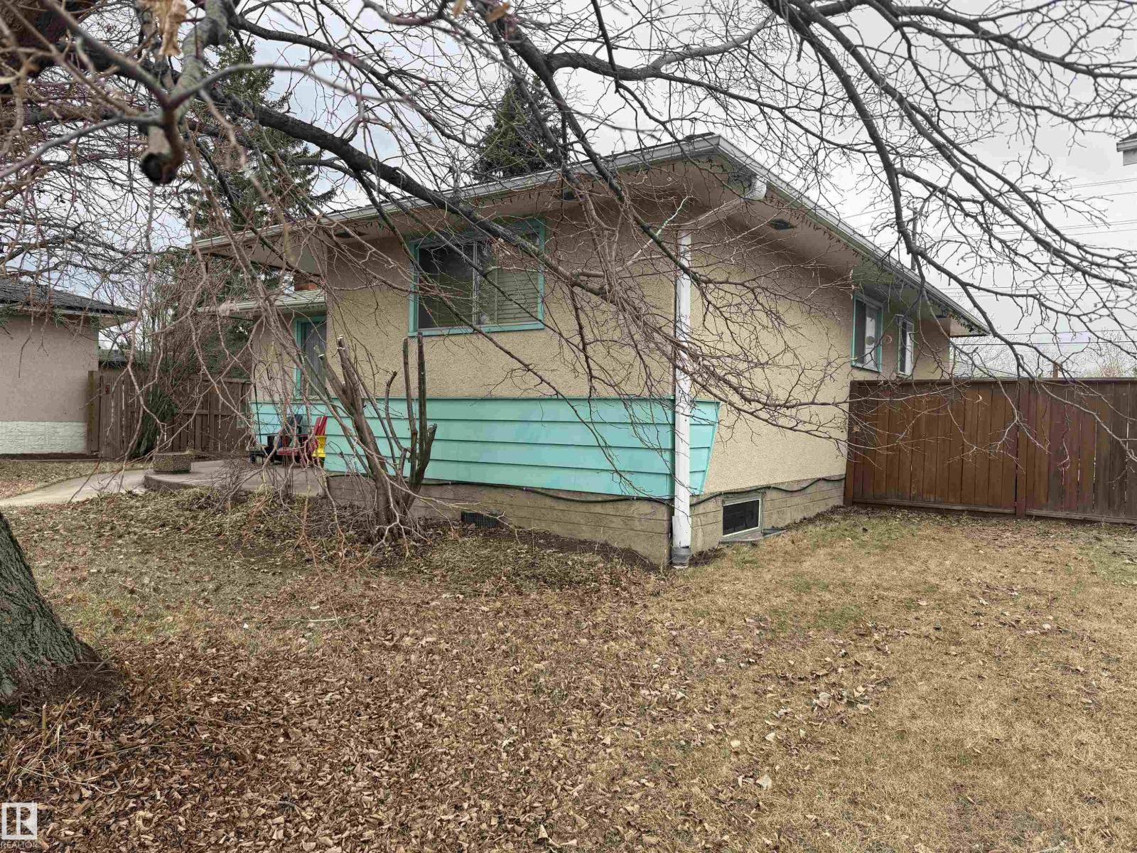 9216 169 ST NW, Edmonton