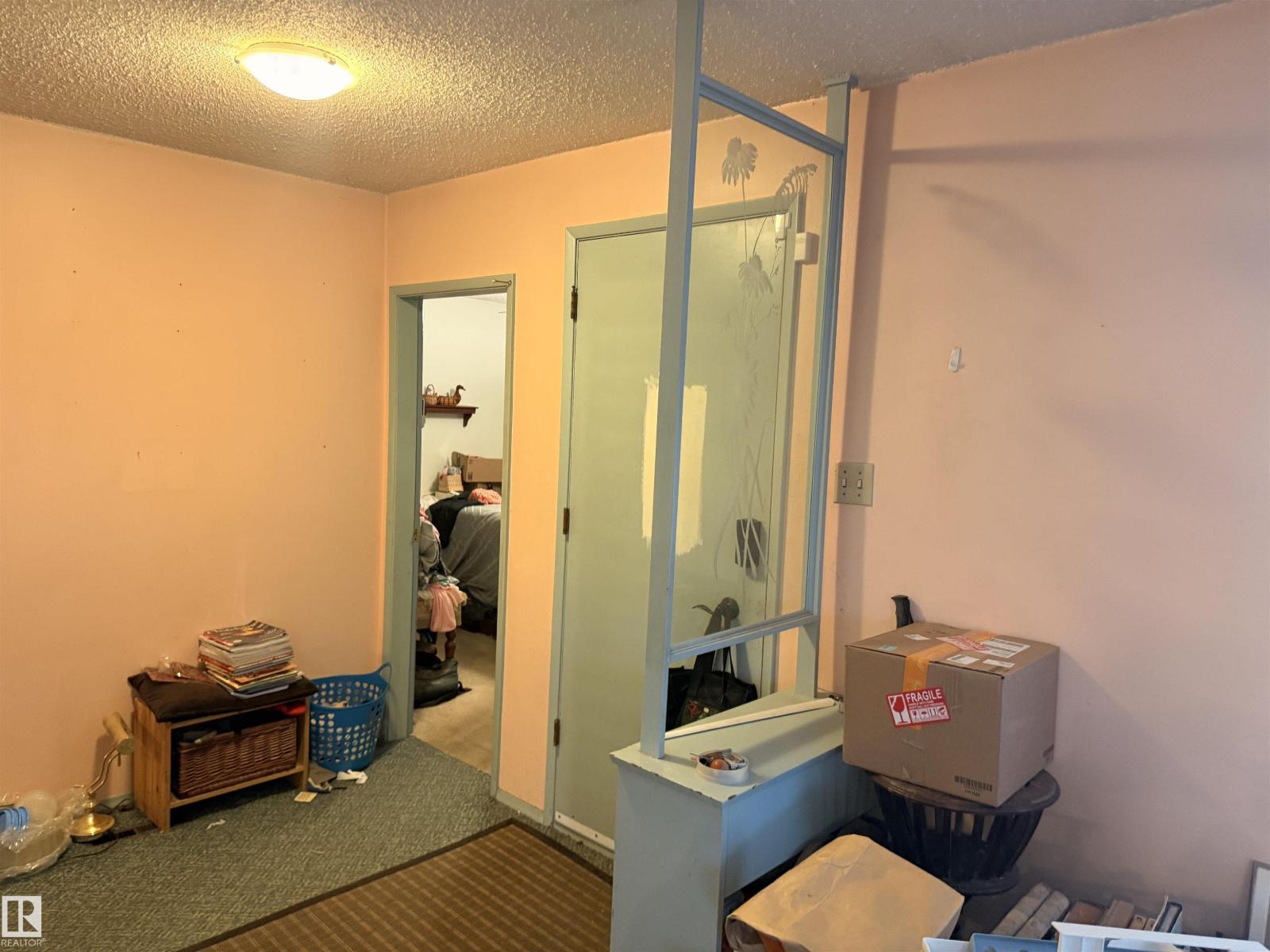 9216 169 ST NW, Edmonton