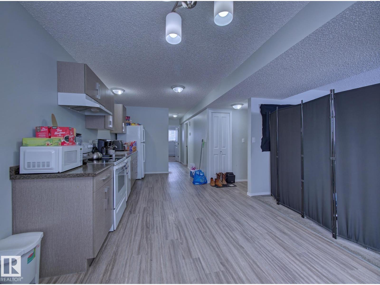 11710 92 ST NW, Edmonton