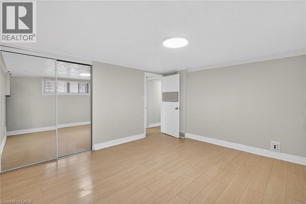 53 NICKLIN CRESCENT - 36